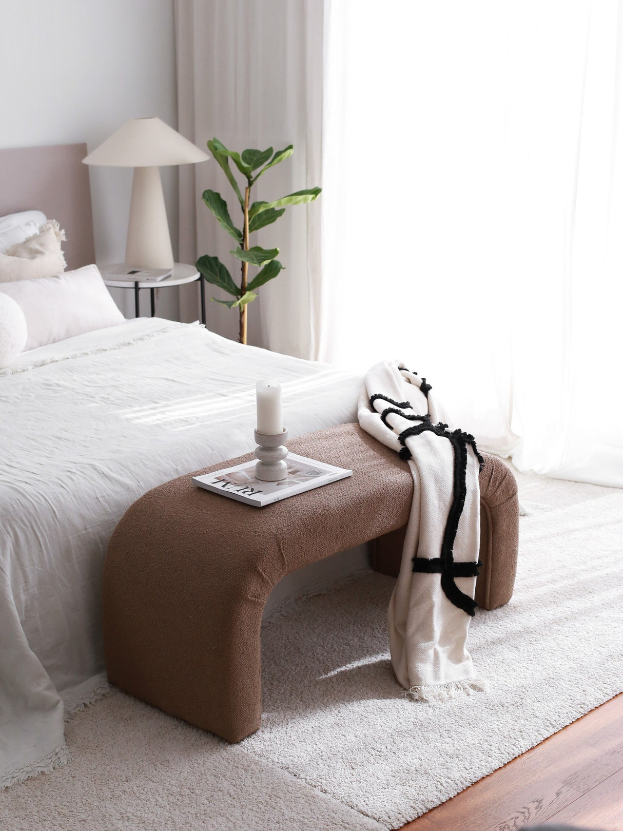 Taburet Nu Bench, Diverse culori, 106x46x45 cm - Maro | SKU: 383EVN1118 | Taburet Nu Bench, 106x46x45 cm, varianta Maro, produs pentru amenajarea locuinței, disponibil online în România la CasaMob