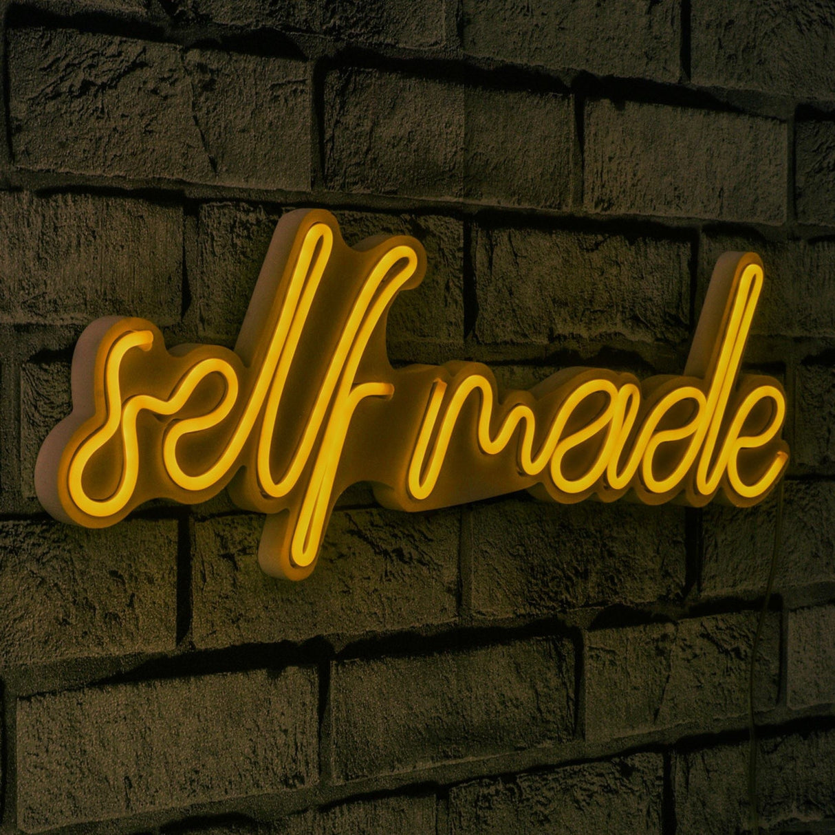 Lampă neon Self Made, Diverse culori, 48x16x2 cm - Galben | SKU: 395NGR1716 | Lampă neon Self Made, 48x16x2 cm, varianta Galben, produs pentru amenajarea locuinței, disponibil online în România la CasaMob