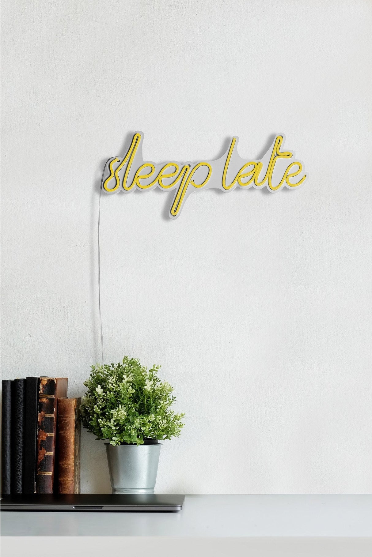 Lampă neon Sleep Late, Diverse culori, 46x20x2 cm - Galben | SKU: 395NGR1731 | Lampă neon Sleep Late, 46x20x2 cm, varianta Galben, produs pentru amenajarea locuinței, disponibil online în România la CasaMob