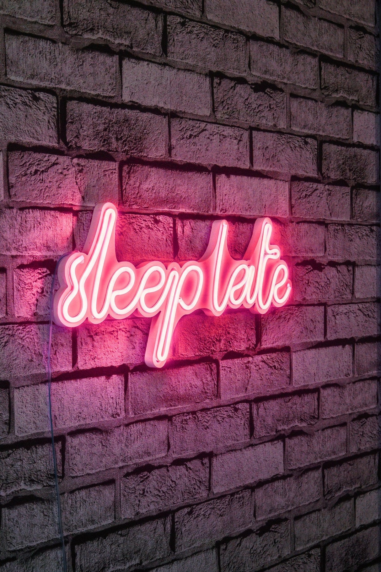 Lampă neon Sleep Late, Diverse culori, 46x20x2 cm - Roz | SKU: 395NGR1732 | Lampă neon Sleep Late, 46x20x2 cm, varianta Roz, produs pentru amenajarea locuinței, disponibil online în România la CasaMob