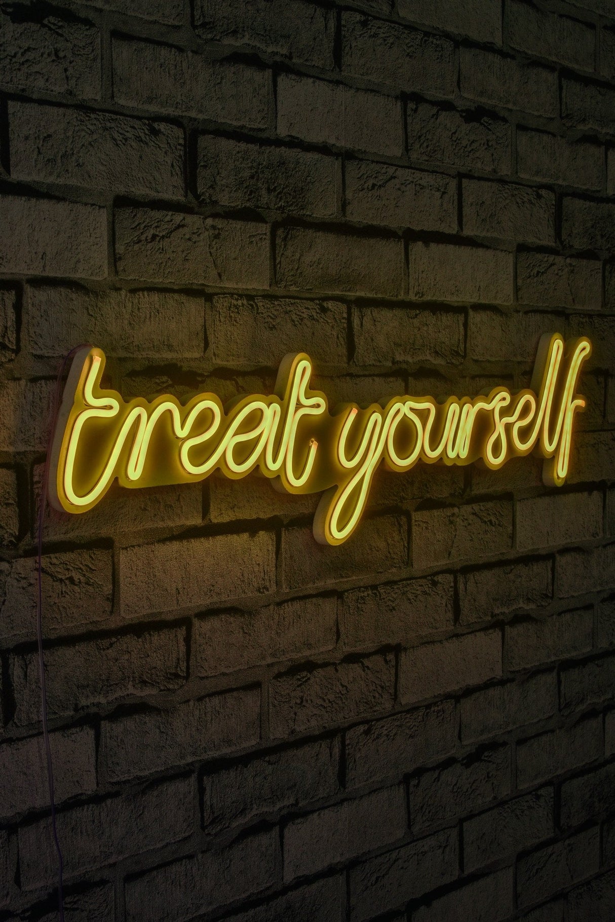 Lampă neon Treat Yourself, Diverse culori, 71x20x2 cm - Galben | SKU: 395NGR1745 | Lampă neon Treat Yourself, 71x20x2 cm, varianta Galben, produs pentru amenajarea locuinței, disponibil online în România la CasaMob