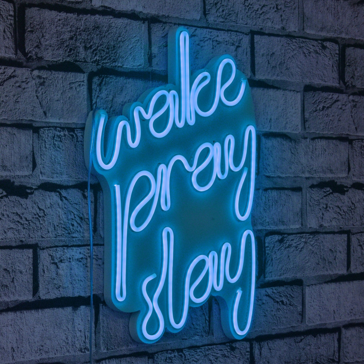 Lampă neon Wake Pray Slay, Diverse culori, 26x38x2 cm - Albastru | SKU: 395NGR1748 | Lampă neon Wake Pray Slay, 26x38x2 cm, varianta Albastru, produs pentru amenajarea locuinței, disponibil online în România la CasaMob