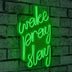 Verde | SKU: 395NGR1749 | Lampă neon Wake Pray Slay, 26x38x2 cm, varianta Verde, produs pentru amenajarea locuinței, disponibil online în România la CasaMob
