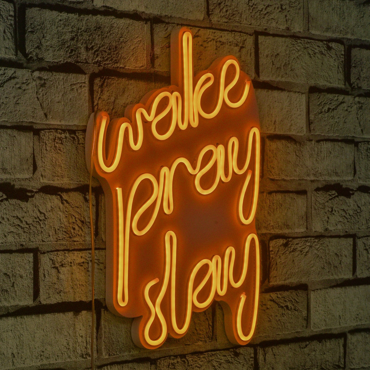 Lampă neon Wake Pray Slay, Diverse culori, 26x38x2 cm - Galben | SKU: 395NGR1750 | Lampă neon Wake Pray Slay, 26x38x2 cm, varianta Galben, produs pentru amenajarea locuinței, disponibil online în România la CasaMob