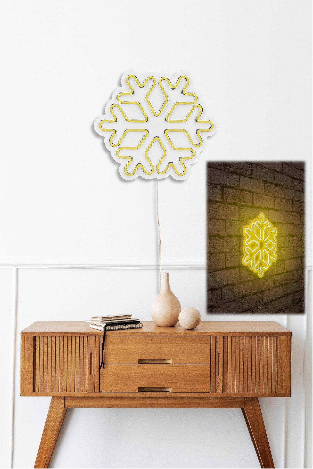 Lampă neon Snowflake, Diverse culori, 30x26x2 cm - Galben | SKU: 395NGR1961 | Lampă neon Snowflake, 30x26x2 cm, varianta Galben, produs pentru amenajarea locuinței, disponibil online în România la CasaMob