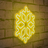 Lampă neon Snowflake, Diverse culori, 30x26x2 cm - Galben | SKU: 395NGR1961 | Lampă neon Snowflake, 30x26x2 cm, varianta Galben, produs pentru amenajarea locuinței, disponibil online în România la CasaMob