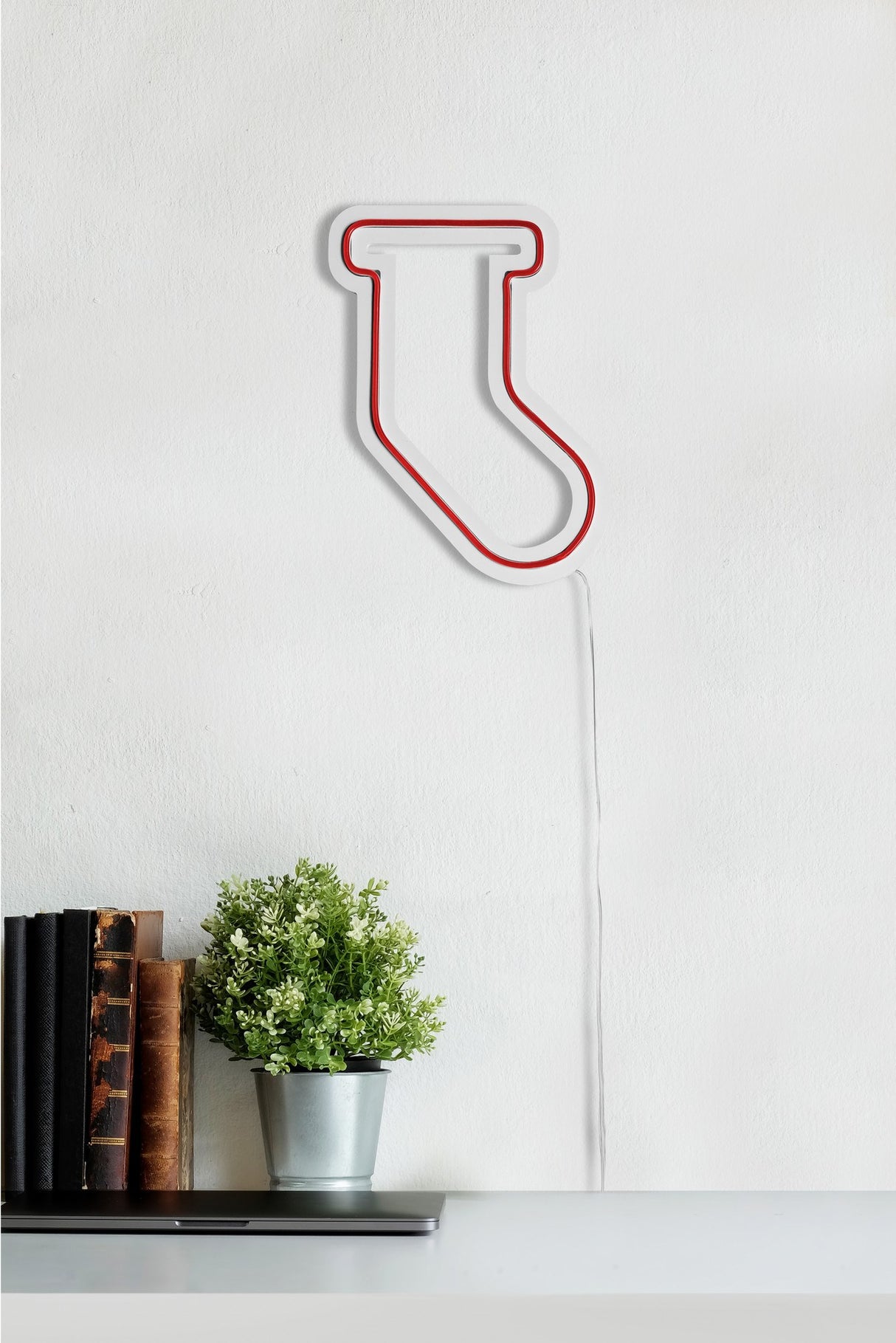 Lampă neon Socks, Diverse culori, 18x24x2 cm - Roșu | SKU: 395NGR1963 | Lampă neon Socks, 18x24x2 cm, varianta Roșu, produs pentru amenajarea locuinței, disponibil online în România la CasaMob