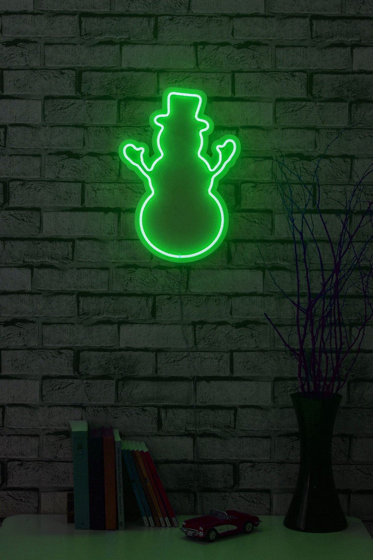 Lampă neon Snowman, Diverse culori, 18x35x2 cm - Verde | SKU: 395NGR1980 | Lampă neon Snowman, 18x35x2 cm, varianta Verde, produs pentru amenajarea locuinței, disponibil online în România la CasaMob