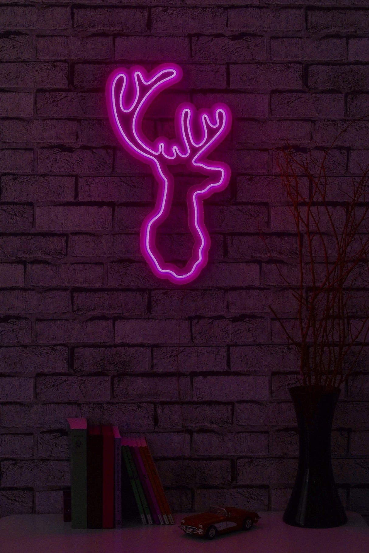 Lampă neon Deer, Diverse culori, 21x34x2 cm - Roz | SKU: 395NGR1987 | Lampă neon Deer, 21x34x2 cm, varianta Roz, produs pentru amenajarea locuinței, disponibil online în România la CasaMob