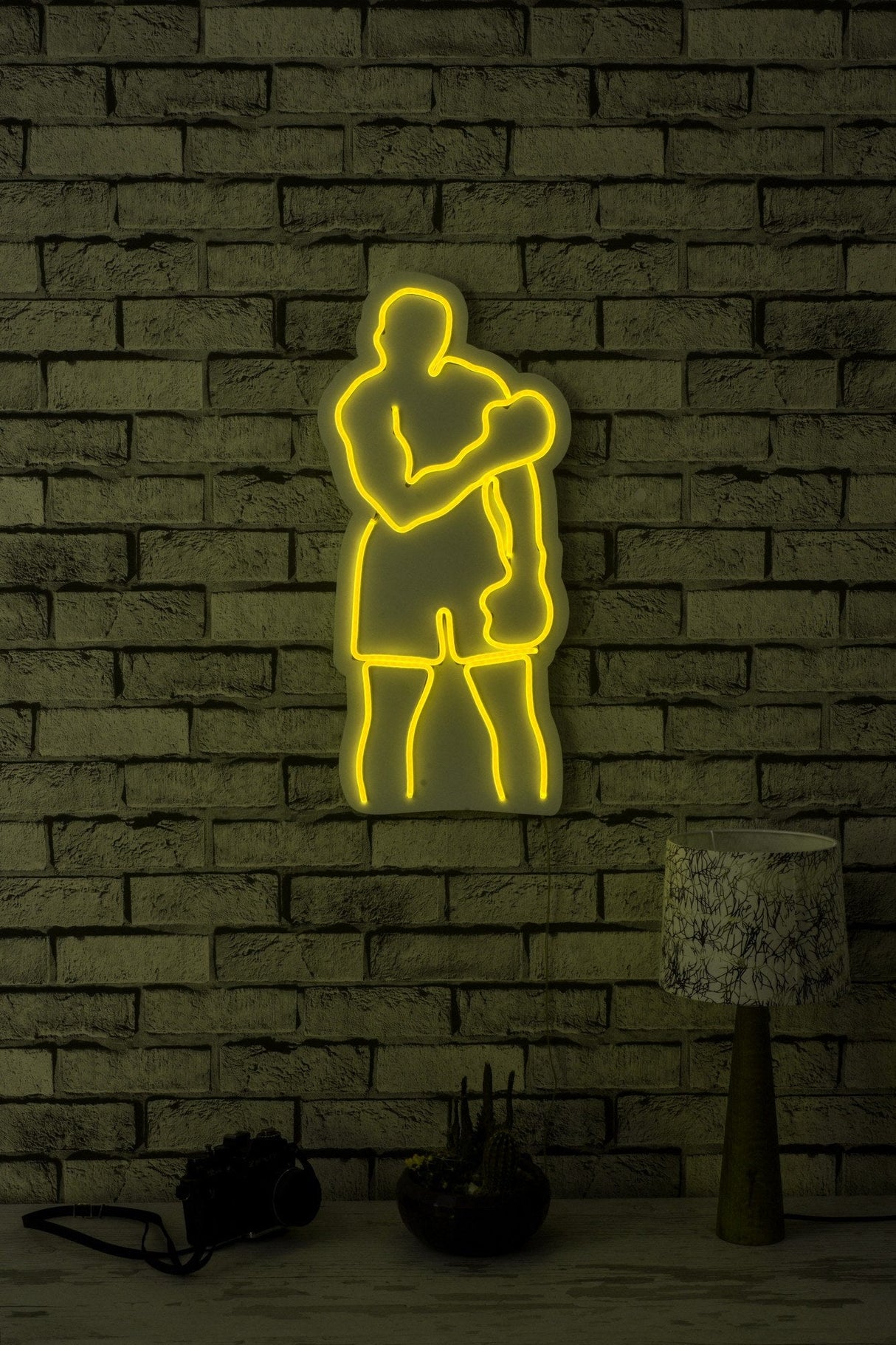 Lampă neon Muhammed Ali, Diverse culori, 28x60x2 cm - Galben | SKU: 395NGR2070 | Lampă neon Muhammed Ali, 28x60x2 cm, varianta Galben, produs pentru amenajarea locuinței, disponibil online în România la CasaMob