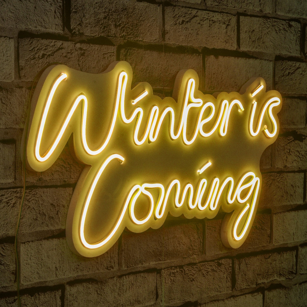 Lampă neon Winter is Coming, Diverse culori, 52x28x2 cm - Galben | SKU: 395NGR2099 | Lampă neon Winter is Coming, 52x28x2 cm, varianta Galben, produs pentru amenajarea locuinței, disponibil online în România la CasaMob