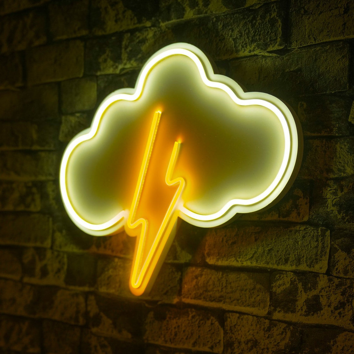 Lampă neon Thunder Storm, Diverse culori, Diverse dimensiuni - Alb - Galben - 45x35x2 cm | SKU: 395NGR2241 | Lampă neon Thunder Storm, varianta Alb - Galben - 45x35x2 cm, produs pentru amenajarea locuinței, disponibil online în România la CasaMob