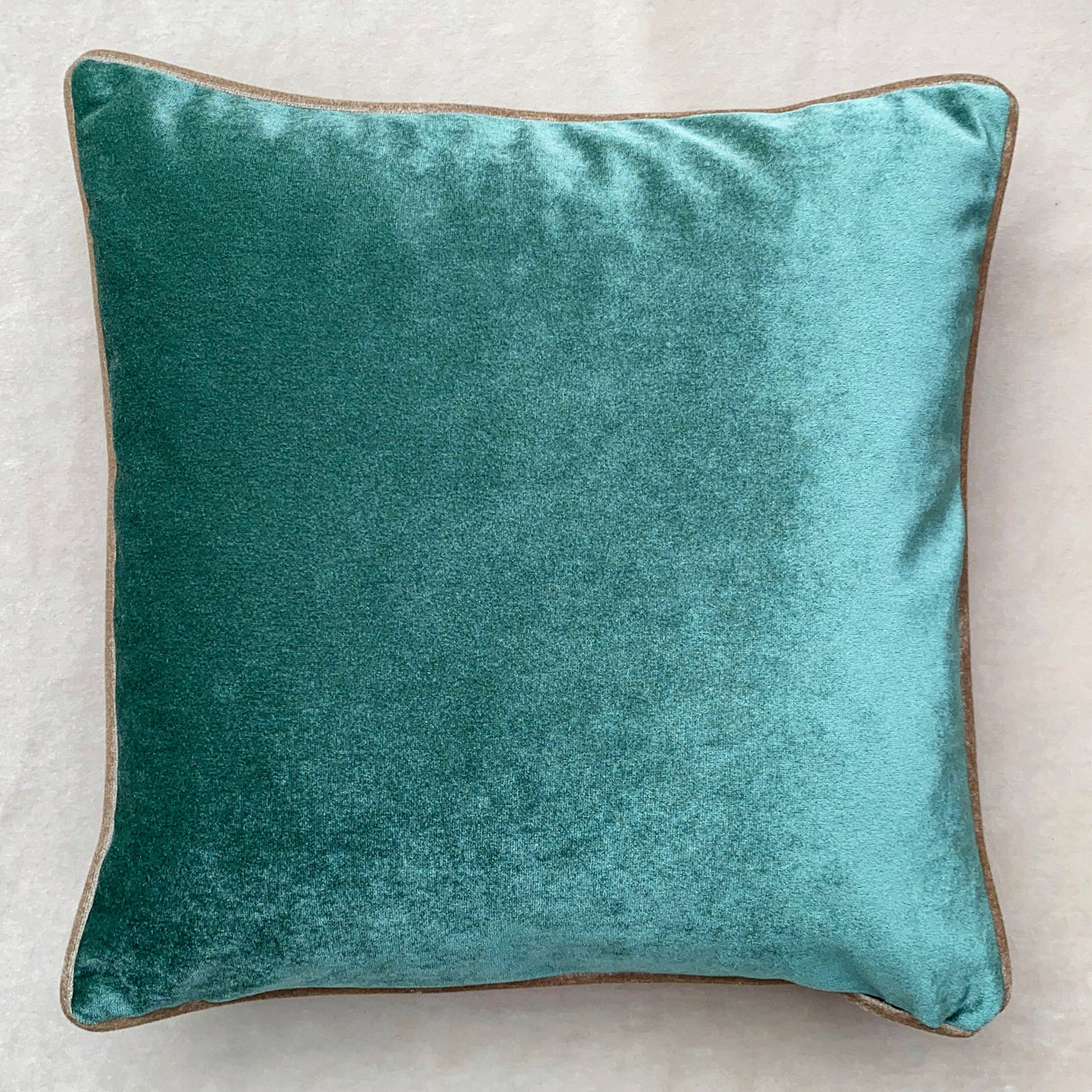 Pernă decorativă Azury Velvet Pillow With İnsert, Sea green - Gri deschis, 43x43 cm
