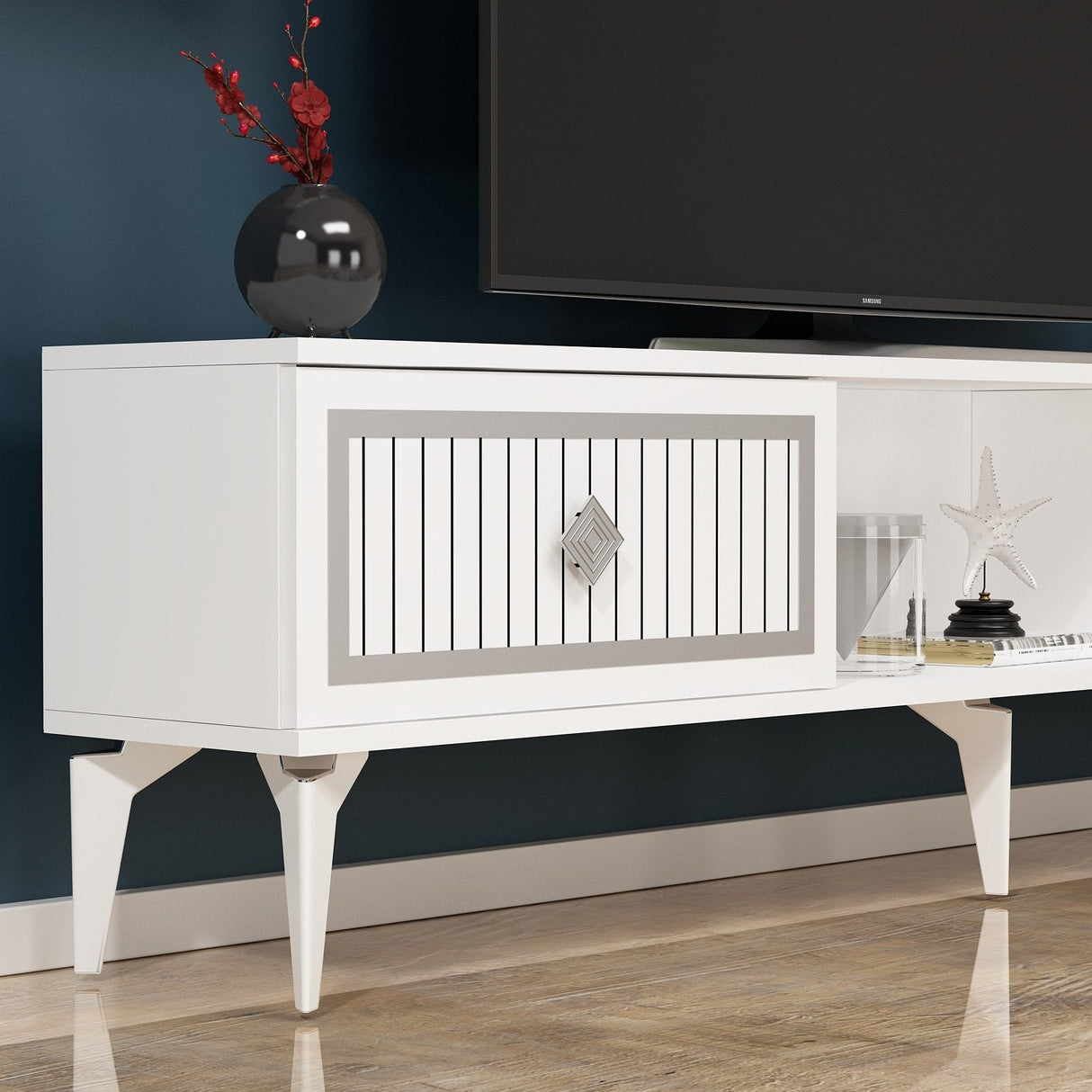 Comodă TV Nil, Diverse culori, 150x30x45 cm - Alb - Argintiu | SKU: 475OLV2640 | Comodă TV Nil, 150x30x45 cm, varianta Alb - Argintiu, produs pentru amenajarea locuinței, disponibil online în România la CasaMob