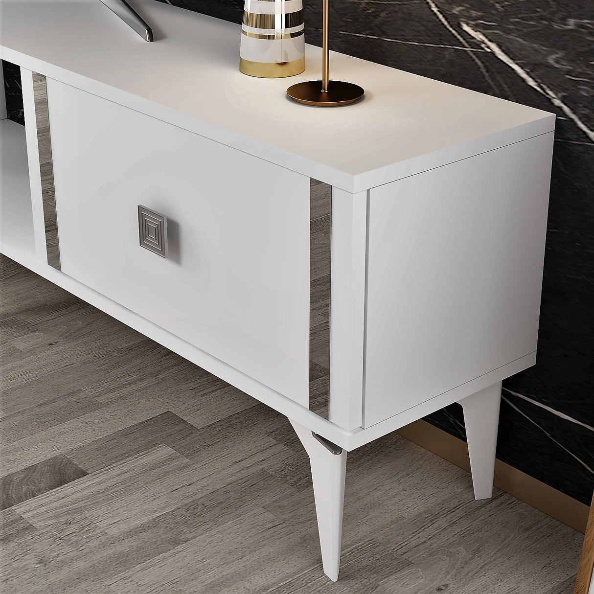 Comodă TV Doruk, Diverse culori, 150x30x45 cm - Alb - Argintiu | SKU: 475OLV2932 | Comodă TV Doruk, 150x30x45 cm, varianta Alb - Argintiu, produs pentru amenajarea locuinței, disponibil online în România la CasaMob