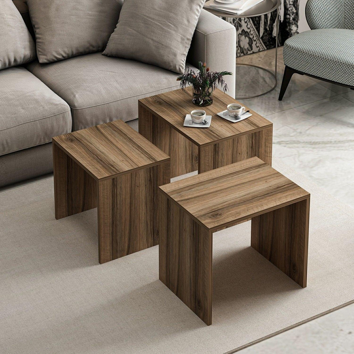 Set 3 măsuțe de cafea Alya, Diverse culori, 55x40x47 cm - Nuc | SKU: 506MNR1215 | Set 3 măsuțe de cafea Alya, 55x40x47 cm, varianta Nuc, produs pentru amenajarea locuinței, disponibil online în România la CasaMob