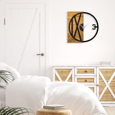 Ceas de perete decorativ din lemn Wooden Clock 24, Nuc, 3x58x58 cm
