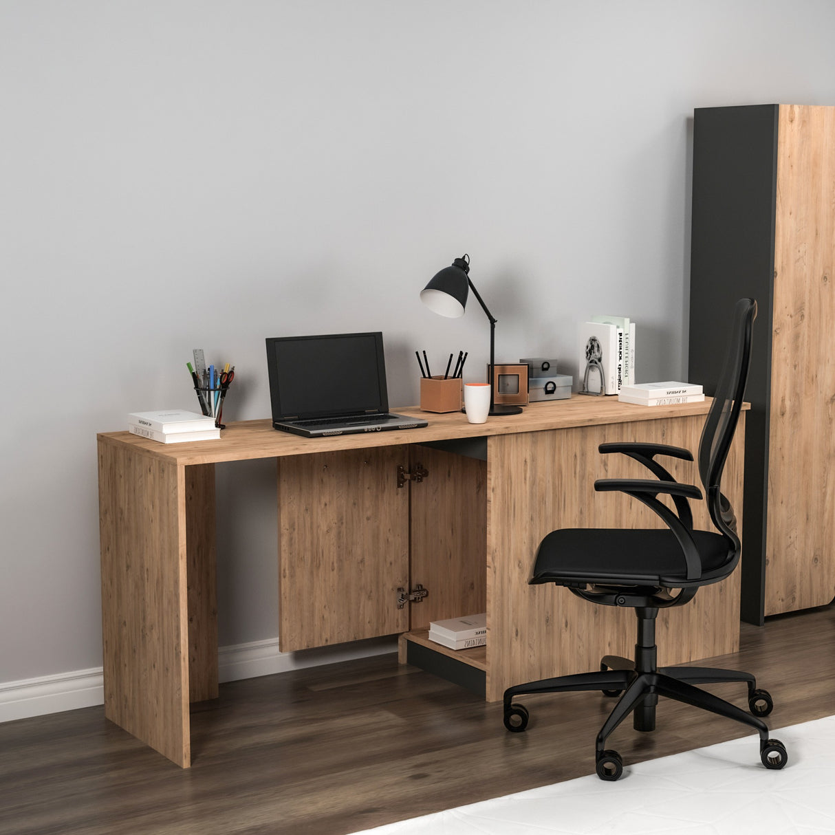 Birou Akser, Diverse culori, 180x47x74 cm - Pin atlantic - Antracit | SKU: 550ARN1178 | Birou Akser, 180x47x74 cm, varianta Pin atlantic - Antracit, produs pentru amenajarea locuinței, disponibil online în România la CasaMob