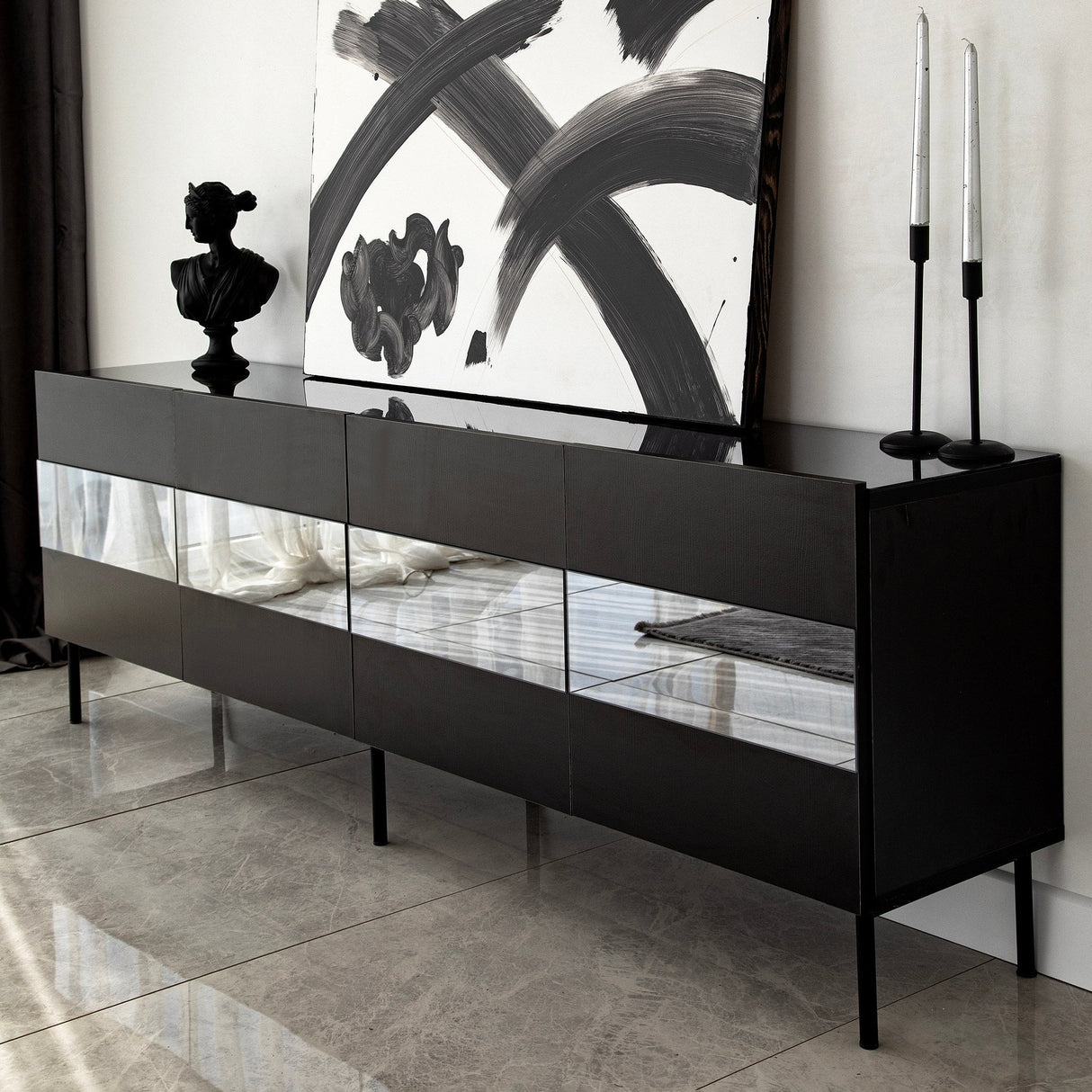 Comodă TV Leon, Diverse culori, 180x35x59 cm - Negru - Fumuriu | SKU: 552NOS1528 | Comodă TV Leon, 180x35x59 cm, varianta Negru - Fumuriu, produs pentru amenajarea locuinței, disponibil online în România la CasaMob