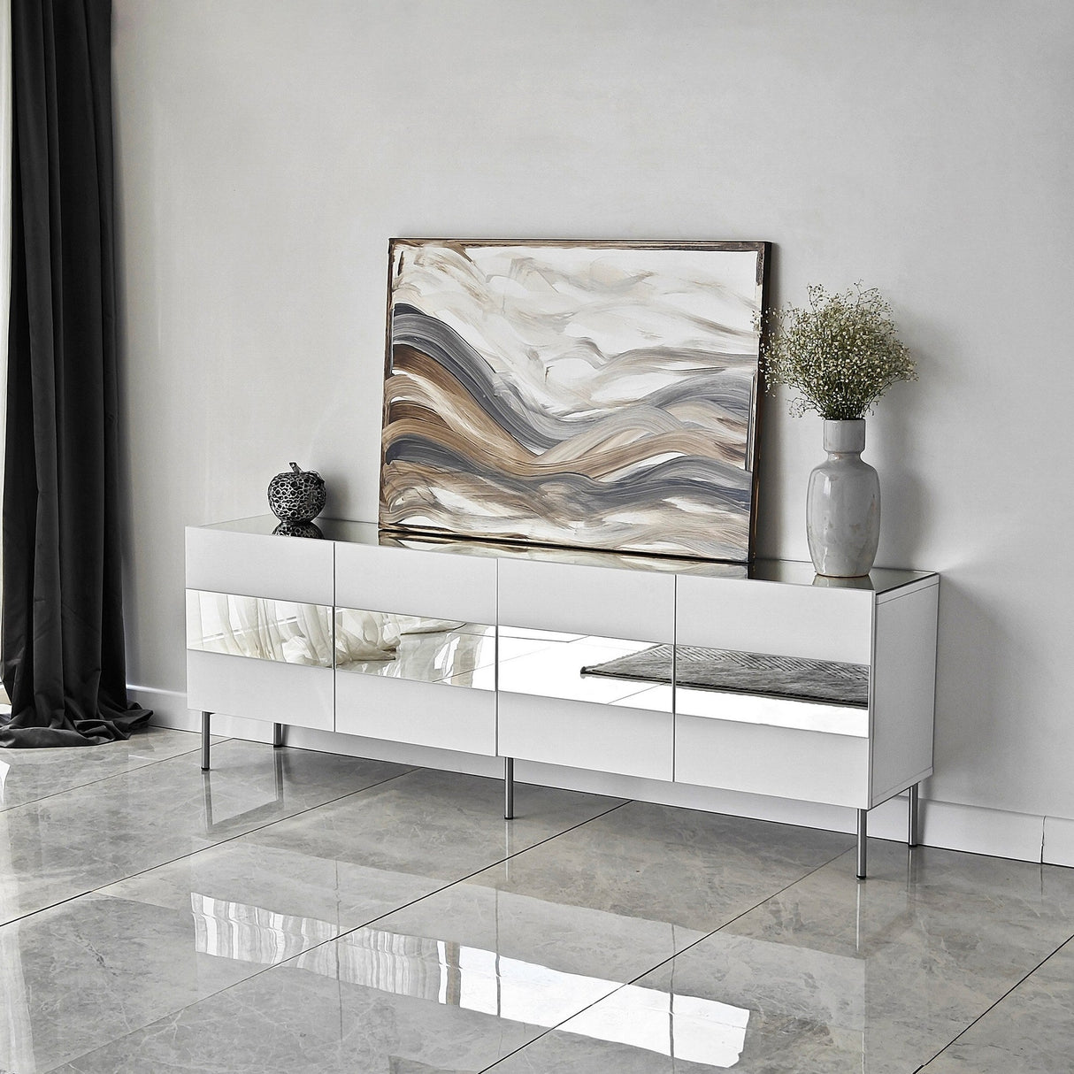 Comodă TV Leon, Diverse culori, 180x35x59 cm - Alb - Argintiu | SKU: 552NOS1531 | Comodă TV Leon, 180x35x59 cm, varianta Alb - Argintiu, produs pentru amenajarea locuinței, disponibil online în România la CasaMob