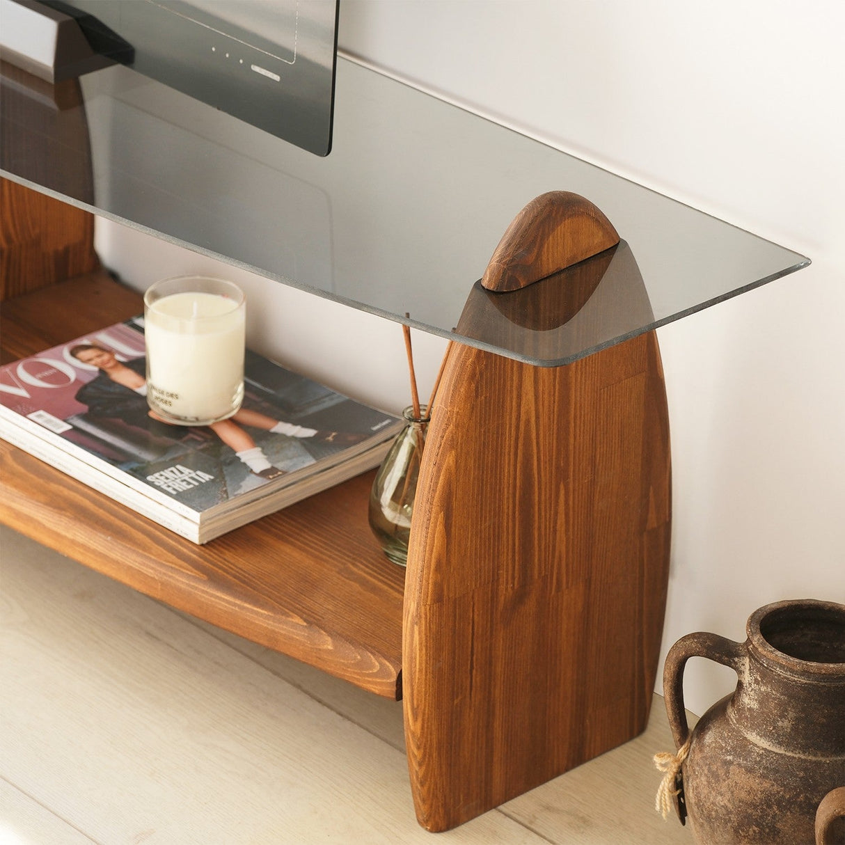 Comodă TV Surf, Diverse culori, 160x35x45 cm - Castaniu - Fumuriu | SKU: 552NOS1534 | Comodă TV Surf, 160x35x45 cm, varianta Castaniu - Fumuriu, produs pentru amenajarea locuinței, disponibil online în România la CasaMob