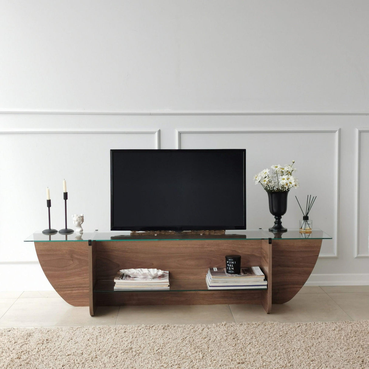 Comodă TV Lily TV, Diverse culori, 158x35x40 cm - Nuc | SKU: 552NOS1604 | Comodă TV Lily TV, 158x35x40 cm, varianta Nuc, produs pentru amenajarea locuinței, disponibil online în România la CasaMob