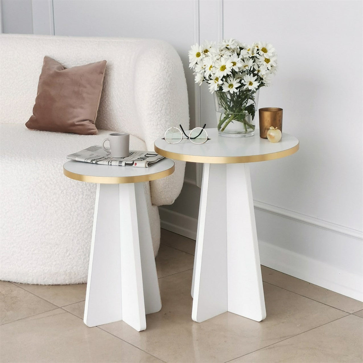 Măsuță de cafea Mushroom 2, Diverse culori, 40x40x50 cm - Auriu - Alb | SKU: 552NOS2376 | Măsuță de cafea Mushroom 2, 40x40x50 cm, varianta Auriu - Alb, produs pentru amenajarea locuinței, disponibil online în România la CasaMob