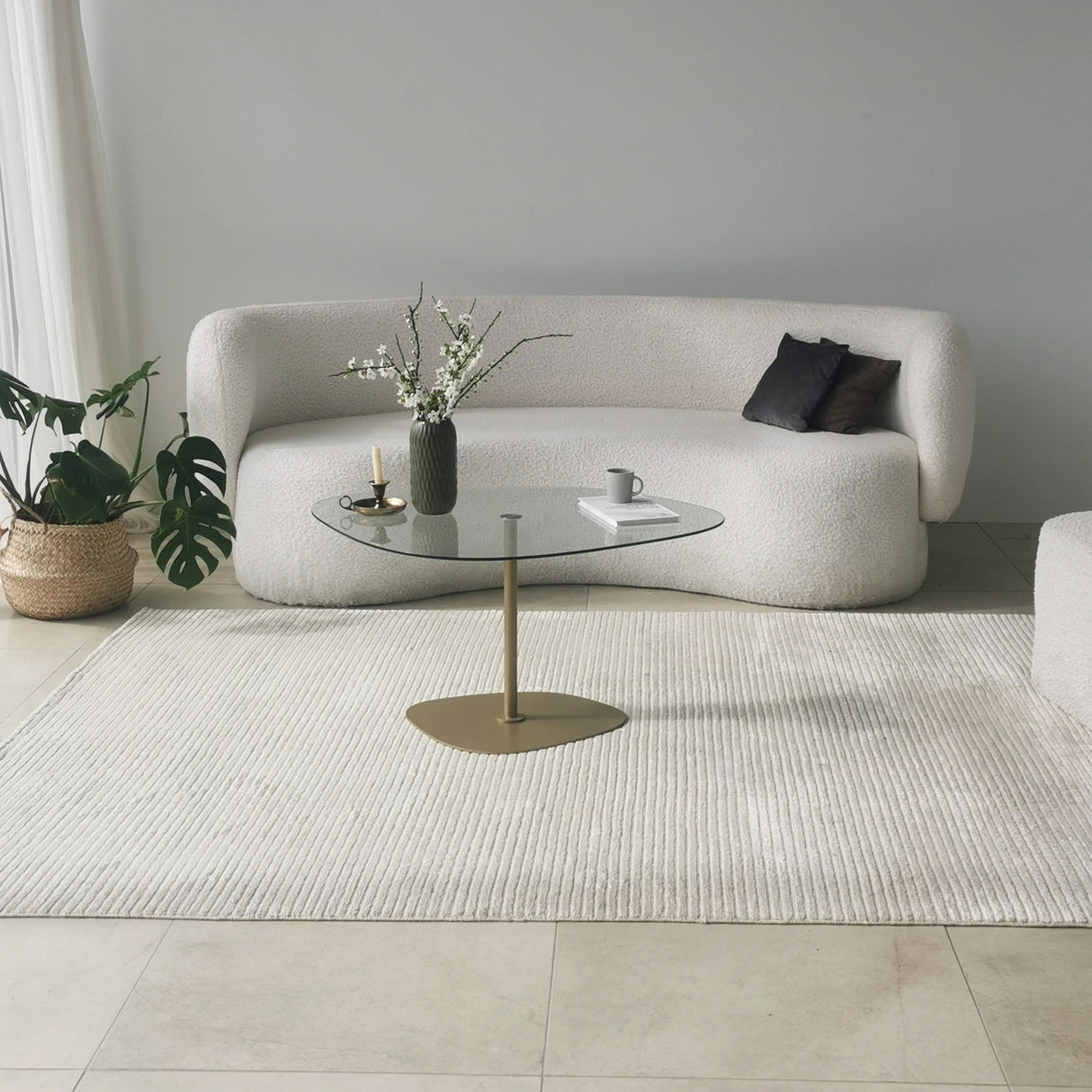 Măsuță de cafea Soho, Diverse culori, 85x67x40 cm - Transparent - Auriu | SKU: 552NOS2380 | Măsuță de cafea Soho, 85x67x40 cm, varianta Transparent - Auriu, produs pentru amenajarea locuinței, disponibil online în România la CasaMob