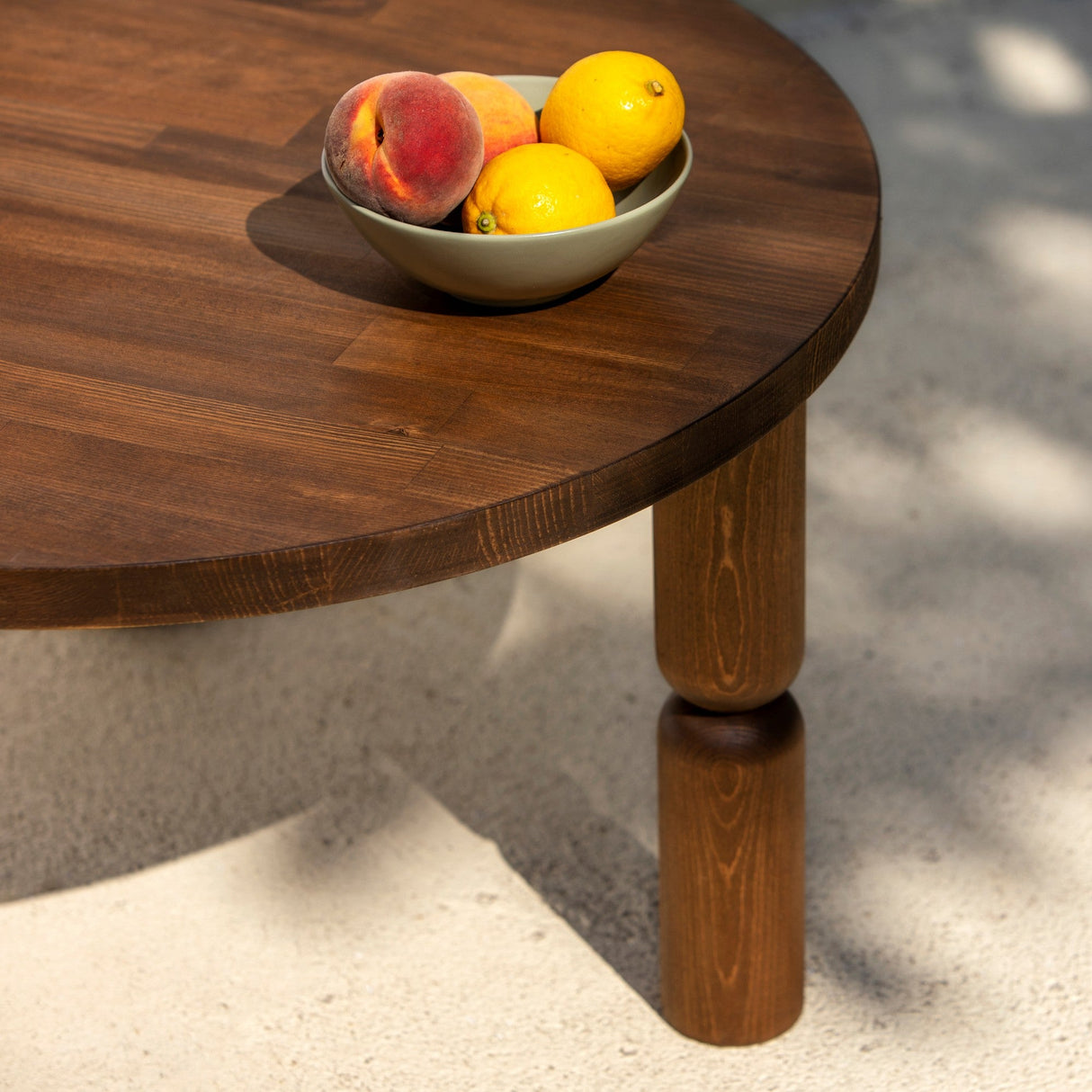Măsuță de cafea Ida 70, Diverse culori, 70x70x40 cm - Nuc | SKU: 552NOS2390 | Măsuță de cafea Ida 70, 70x70x40 cm, varianta Nuc, produs pentru amenajarea locuinței, disponibil online în România la CasaMob