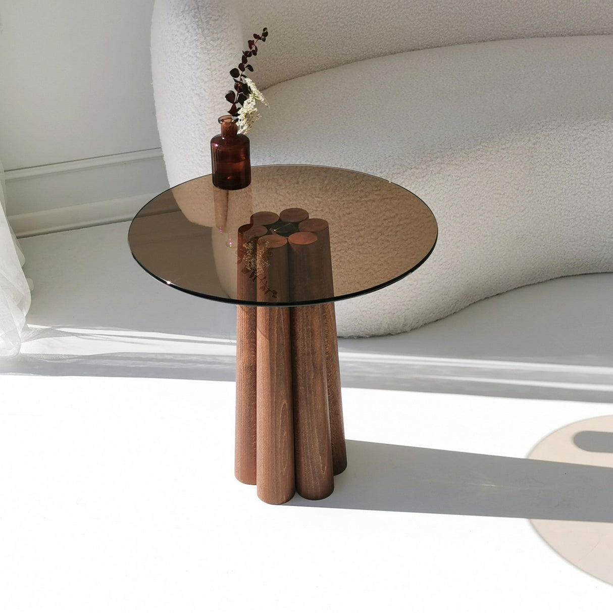 Măsuță de cafea Thales, Diverse culori, 50x50x50 cm - Bronz - Nuc | SKU: 552NOS2393 | Măsuță de cafea Thales, 50x50x50 cm, varianta Bronz - Nuc, produs pentru amenajarea locuinței, disponibil online în România la CasaMob