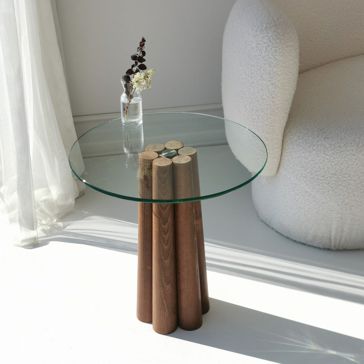Măsuță de cafea Thales, Diverse culori, 50x50x50 cm - Nuc - Transparent | SKU: 552NOS2396 | Măsuță de cafea Thales, 50x50x50 cm, varianta Nuc - Transparent, produs pentru amenajarea locuinței, disponibil online în România la CasaMob