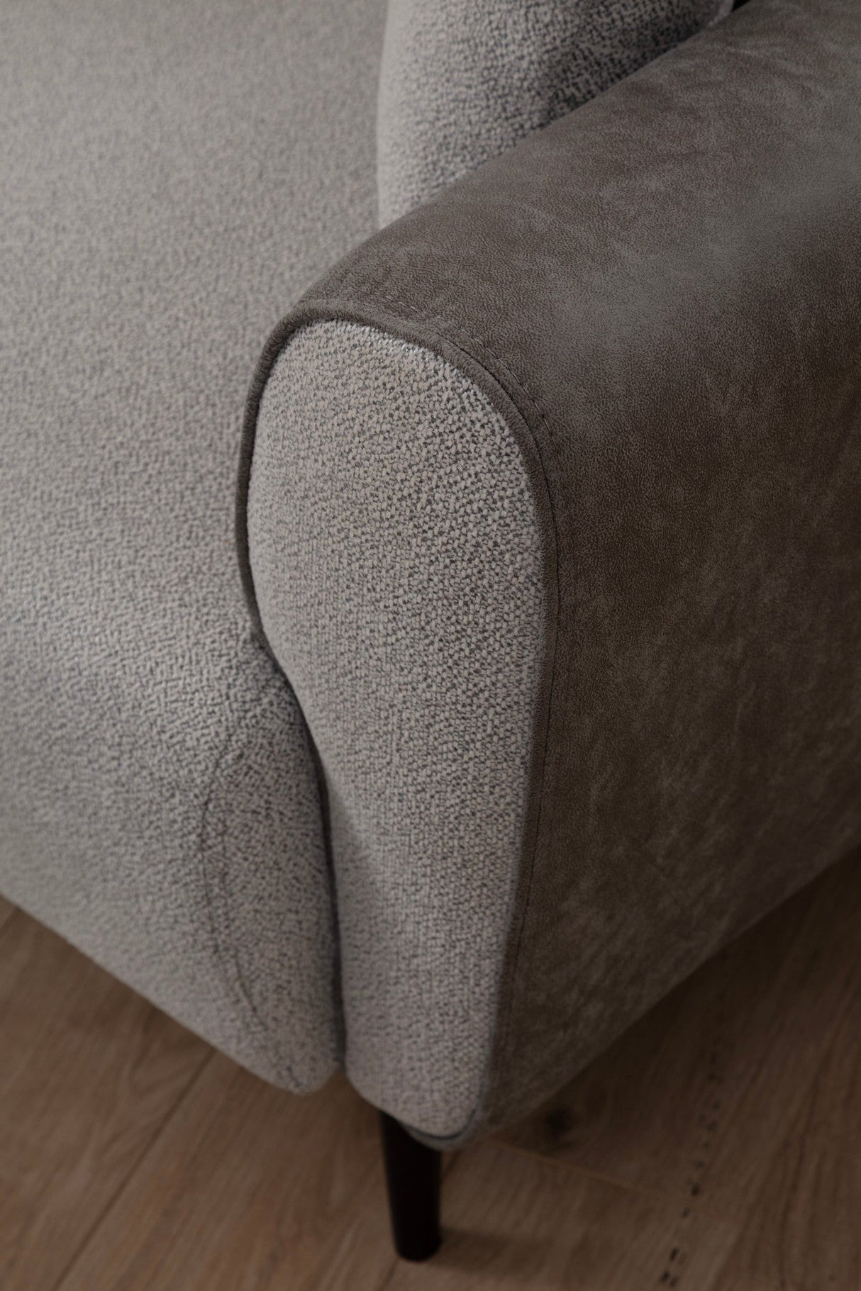 Canapea extensibilă Aren, Colț, Stânga, Diverse culori, 260x150 cm - Gri deschis | SKU: 560ARE2233 | Canapea extensibilă Aren, Colț, Stânga, 260x150 cm, varianta Gri deschis, produs pentru amenajarea locuinței, disponibil online în România la CasaMob