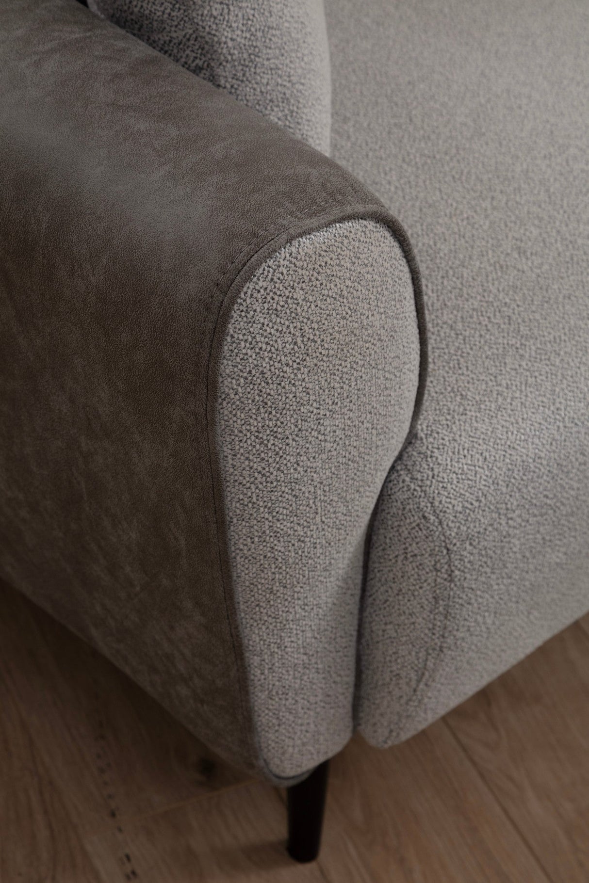Canapea extensibilă Aren, Colț, Dreapta, Diverse culori, 260x150 cm - Gri deschis | SKU: 560ARE2235 | Canapea extensibilă Aren, Colț, Dreapta, 260x150 cm, varianta Gri deschis, produs pentru amenajarea locuinței, disponibil online în România la CasaMob