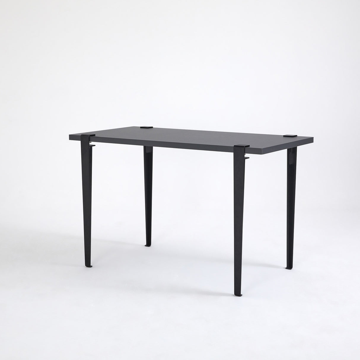 Birou Eridanos, Diverse culori, 120x60x75 cm - Antracit - Negru | SKU: 631LGG1146 | Birou Eridanos, 120x60x75 cm, varianta Antracit - Negru, produs pentru amenajarea locuinței, disponibil online în România la CasaMob