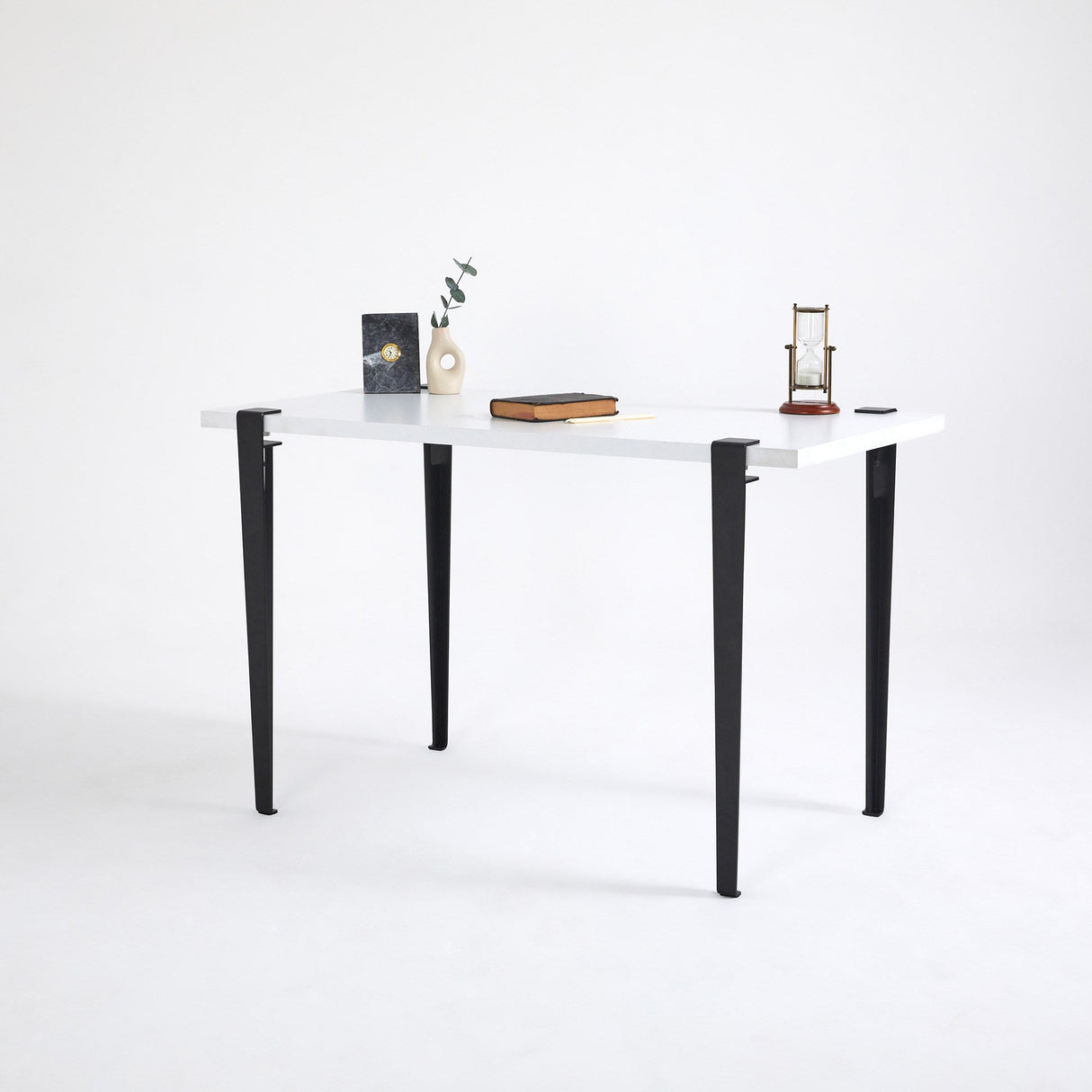 Birou Eridanos, Diverse culori, 120x60x75 cm - Alb - Negru | SKU: 631LGG1151 | Birou Eridanos, 120x60x75 cm, varianta Alb - Negru, produs pentru amenajarea locuinței, disponibil online în România la CasaMob