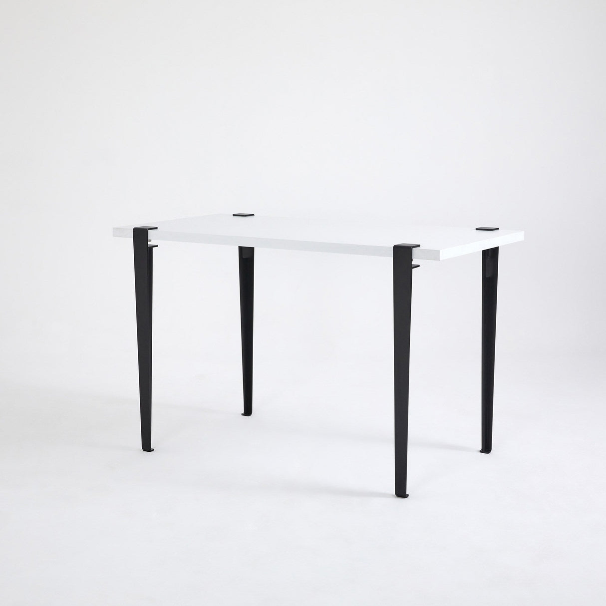 Birou Eridanos, Diverse culori, 120x60x75 cm - Alb - Negru | SKU: 631LGG1151 | Birou Eridanos, 120x60x75 cm, varianta Alb - Negru, produs pentru amenajarea locuinței, disponibil online în România la CasaMob