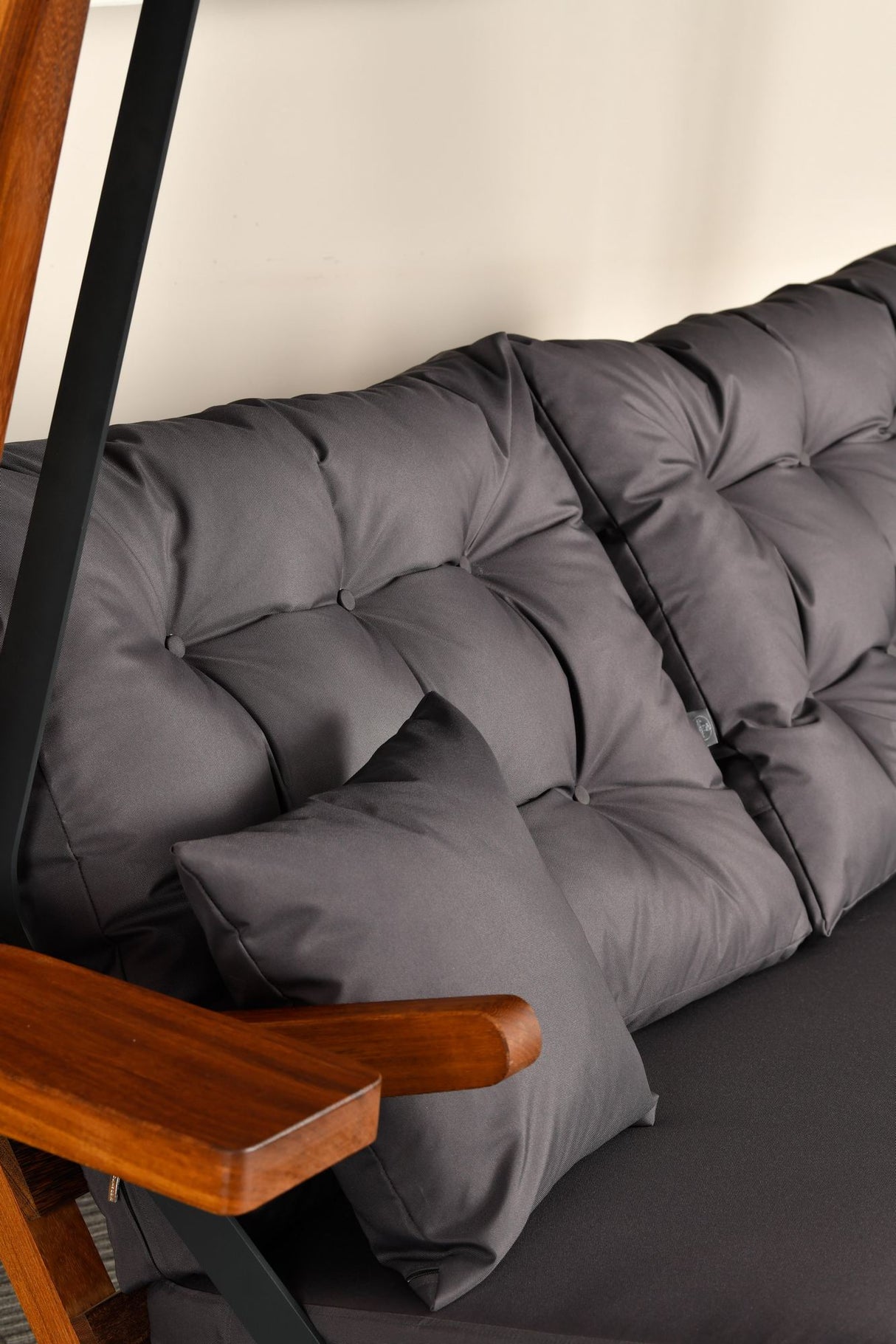 Balansoar de grădină Sia 2400, Diverse culori, 175x60x195 cm - Antracit | SKU: 675SWG1105 | Balansoar de grădină Sia 2400, 175x60x195 cm, varianta Antracit, produs pentru amenajarea locuinței, disponibil online în România la CasaMob