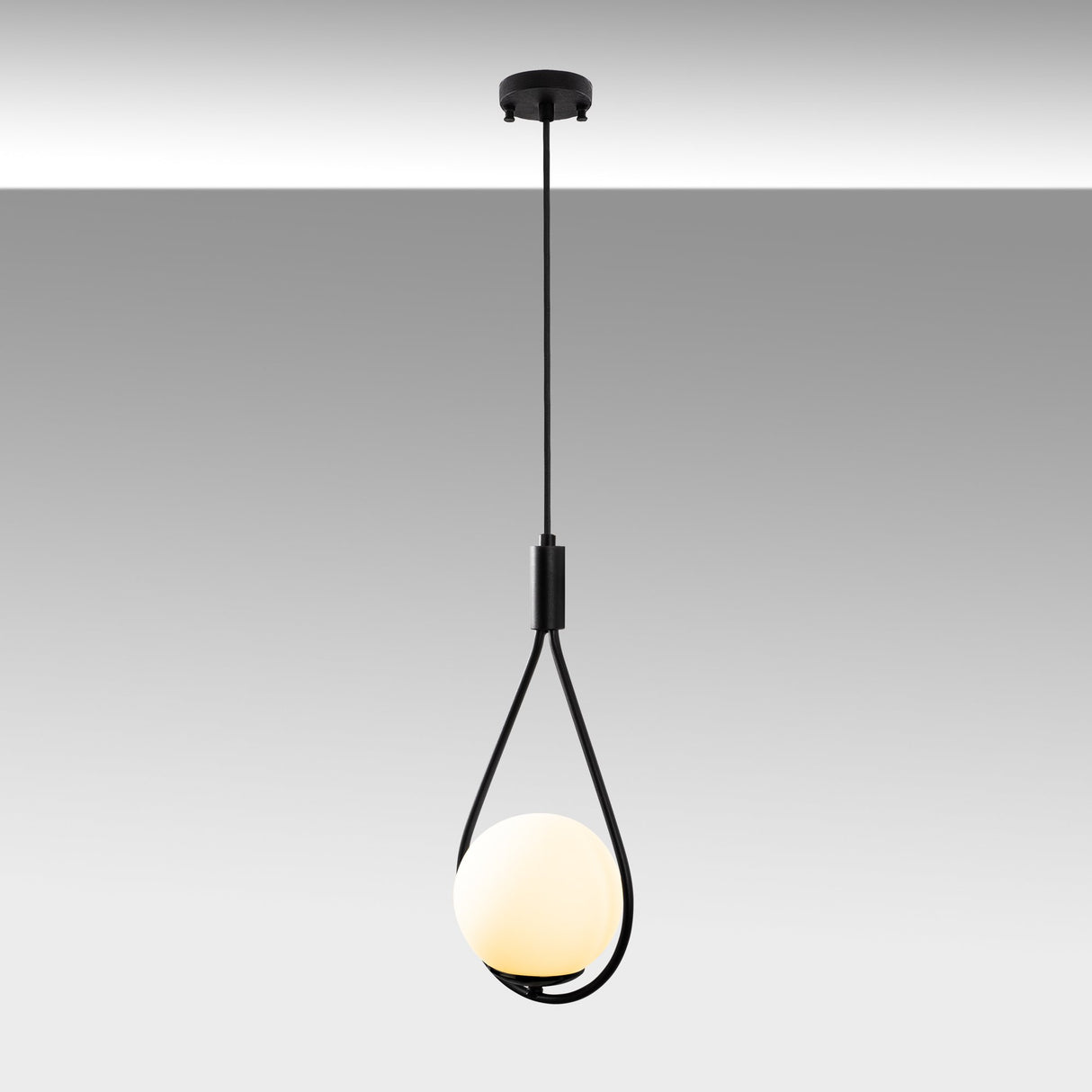 Lustră GMN-00008, Negru, Ø15x56 cm