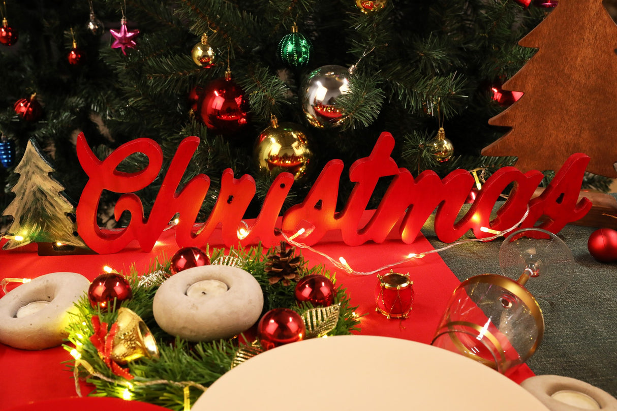 Decorațiune de perete din lemn Christmas, Roșu, 69x2x15 cm