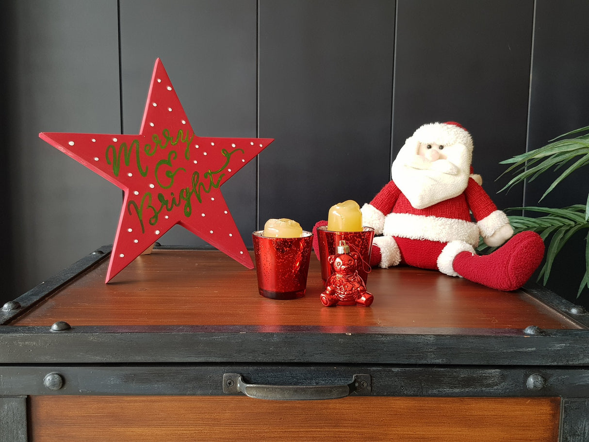 Decorațiune de perete din lemn Merry And Bright, Roșu - Verde, 35x35x2 cm