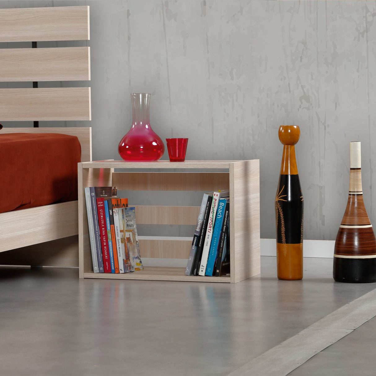 Noptieră Fuga, Diverse culori, 60x33x43 cm - Stejar | SKU: 801CMY3408 | Noptieră Fuga, 60x33x43 cm, varianta Stejar, produs pentru amenajarea locuinței, disponibil online în România la CasaMob