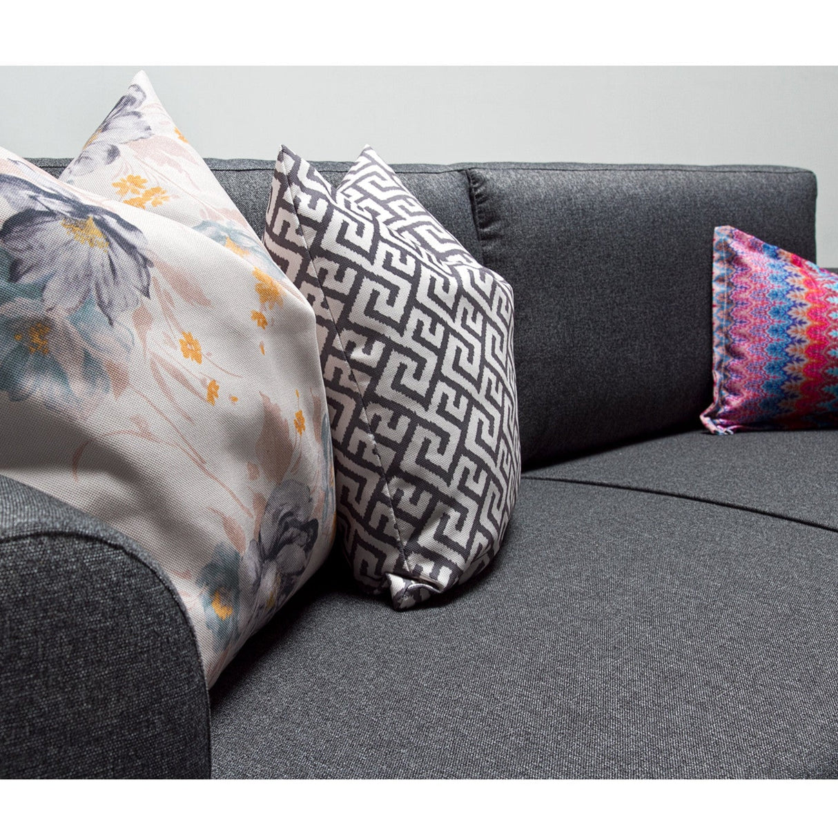 Canapea fixă 3 locuri Samara, Diverse culori, 210x80x85 cm - Gri | SKU: 825BLC1193 | Canapea fixă 3 locuri Samara, 210x80x85 cm, varianta Gri, produs pentru amenajarea locuinței, disponibil online în România la CasaMob