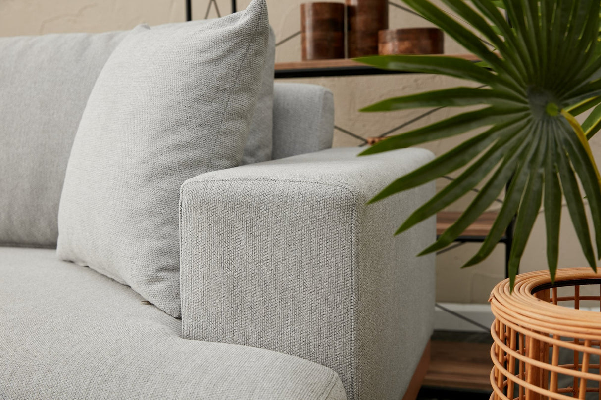 Canapea fixă 3 locuri Liva, Diverse culori, Diverse dimensiuni - Gri - 227x76x94 cm | SKU: 825BLC2820 | Canapea fixă 3 locuri Liva, varianta Gri - 227x76x94 cm, produs pentru amenajarea locuinței, disponibil online în România la CasaMob