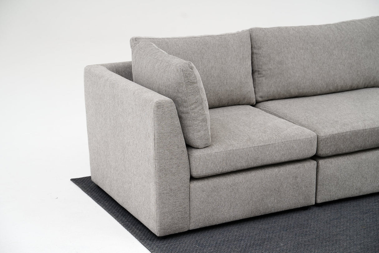 Canapea fixă 3 locuri Mottona 3-Seat, Diverse culori, 90x90x84 cm - Gri deschis | SKU: 825BLC2877 | Canapea fixă 3 locuri Mottona 3-Seat, 90x90x84 cm, varianta Gri deschis, produs pentru amenajarea locuinței, disponibil online în România la CasaMob