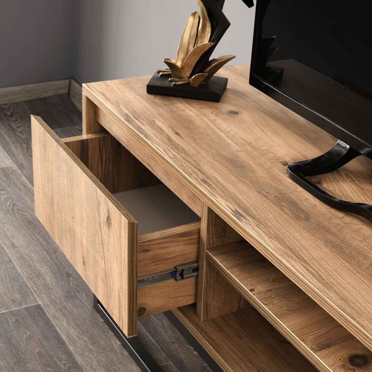 Comoda TV Belinda 140, Stejar  Negru, 140 x 50 x 40 cm