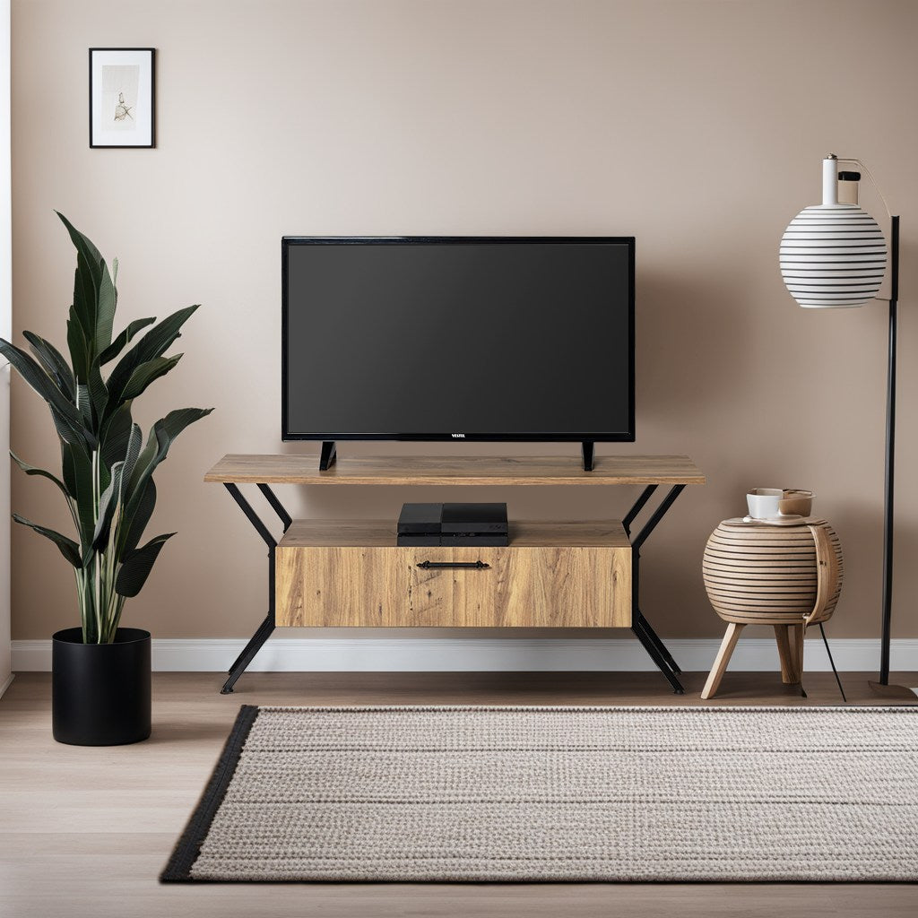 Comodă TV Tarz, Diverse culori, Diverse dimensiuni - Nuc - Negru - 125x35x54 cm | SKU: 854KLN3079 | Comodă TV Tarz, varianta Nuc - Negru - 125x35x54 cm, produs pentru amenajarea locuinței, disponibil online în România la CasaMob