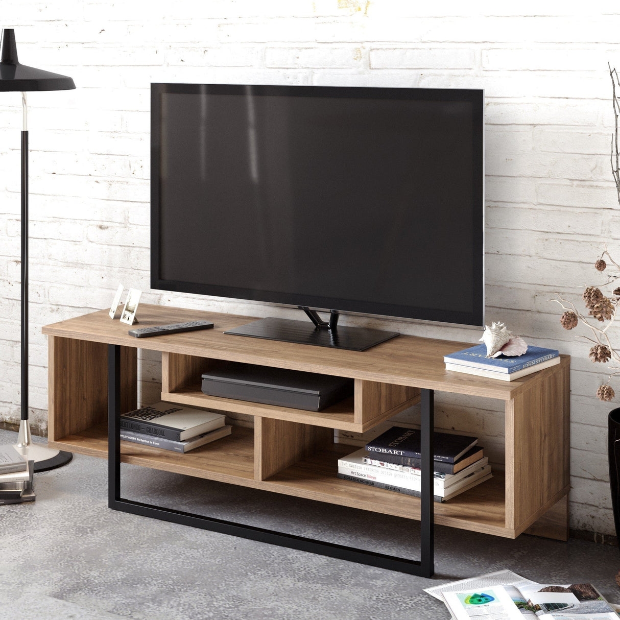 Comodă TV Asal (120), Diverse culori, 119x35x40 cm - Nuc - Negru | SKU: 875ZNA3047 | Comodă TV Asal (120), 119x35x40 cm, varianta Nuc - Negru, produs pentru amenajarea locuinței, disponibil online în România la CasaMob