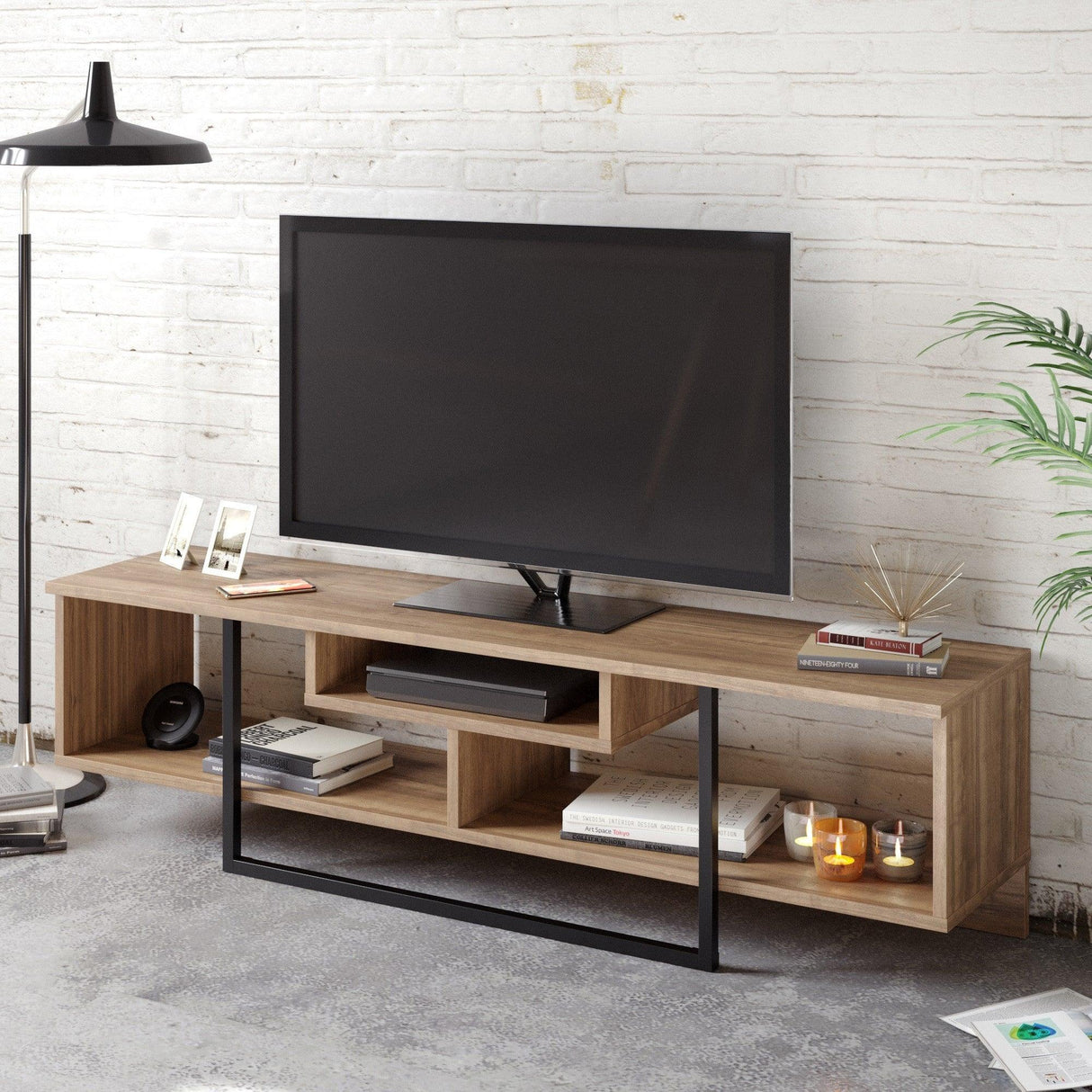 Comodă TV Asal (150), Diverse culori, 149x35x40 cm - Nuc - Negru | SKU: 875ZNA3051 | Comodă TV Asal (150), 149x35x40 cm, varianta Nuc - Negru, produs pentru amenajarea locuinței, disponibil online în România la CasaMob