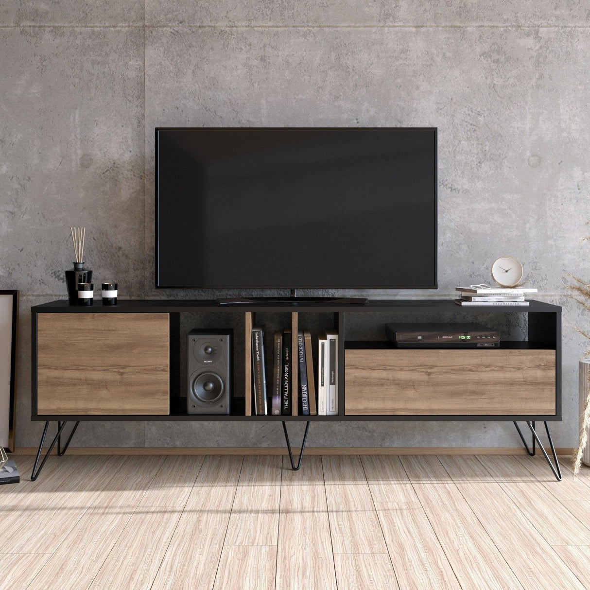 Comodă TV Mistico (180), Diverse culori, 180x36x59 cm - Nuc - Negru | SKU: 875ZNA3058 | Comodă TV Mistico (180), 180x36x59 cm, varianta Nuc - Negru, produs pentru amenajarea locuinței, disponibil online în România la CasaMob