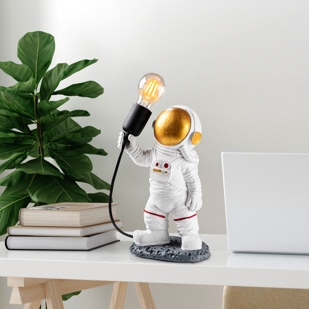 Veioză Astronaut - 1, Multicolor, 30x15x32 cm